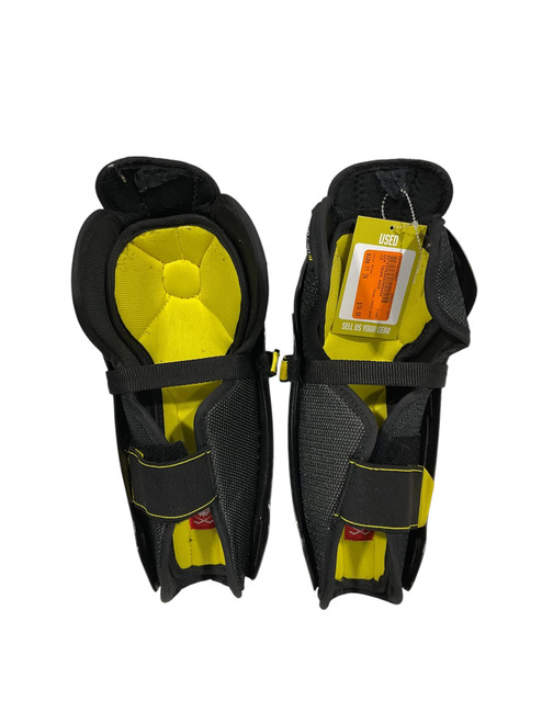 Vist Large View of Product Image Which is Used CCM TACKS 9550 Junior Shin Guards Black 11"
