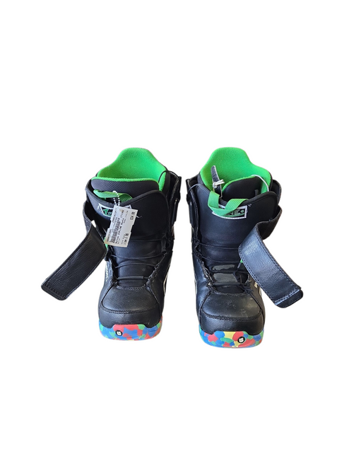 Vist Large View of Product Image Which is Used Burton ZIPLINE Boys Snowboard Boots Black Junior 06