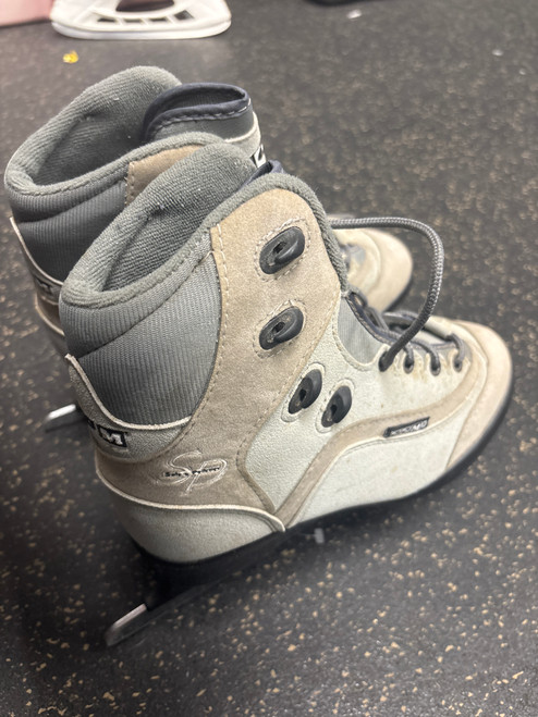 Vist Large View of Product Image Which is Used CCM SP WomensFigure Skate Grey Senior 7