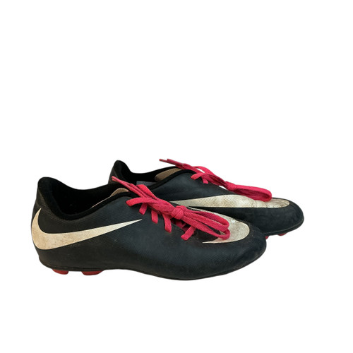 Vist Large View of Product Image Which is Used Nike Soccer Cleats Black Junior 02.5