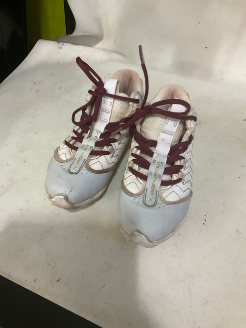 Vist Large View of Product Image Which is Used Under Armour Jr FB Cleats White Junior 01.5