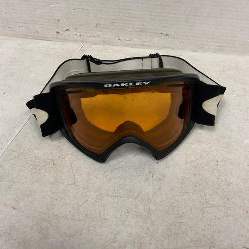 Vist Large View of Product Image Which is Used Oakley Snow Goggles Adult Black