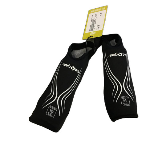Vist Large View of Product Image Which is Used Soccer Shin Guards Junior Black Junior