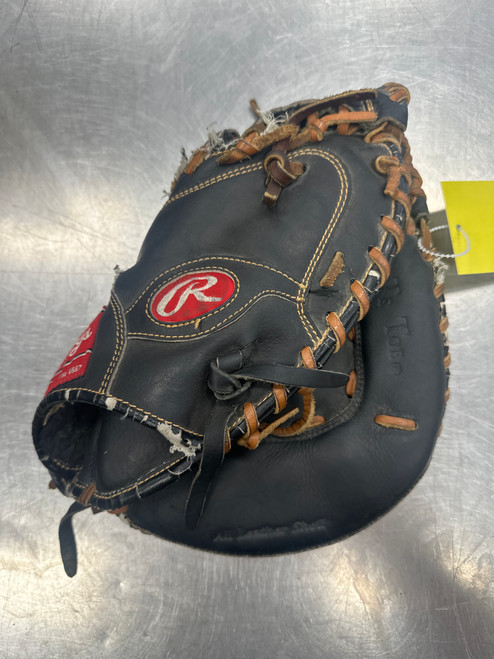 Vist Large View of Product Image Which is Used Rawlings PPRCM33 BB/SB Catchers RH Throw Black 33"
