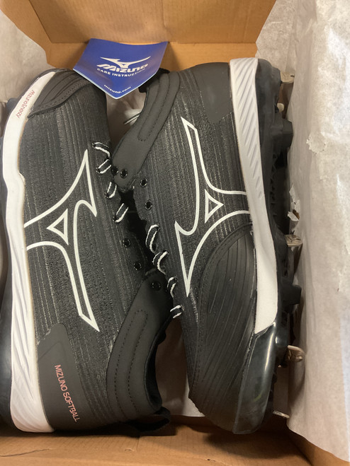 Vist Large View of Product Image Which is Used Mizuno WOMENS SOFTBALL BB/SB Cleats Black Senior 8