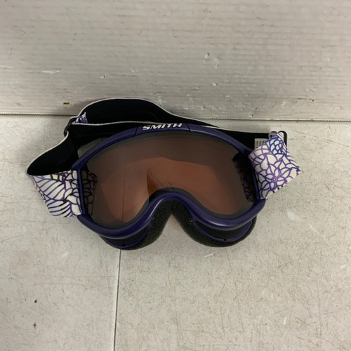 Vist Large View of Product Image Which is Used Smith Snow Goggles Youth Purple
