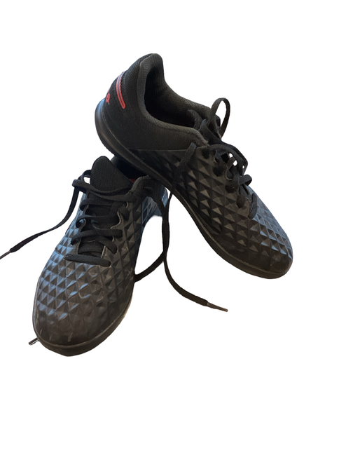 Vist Large View of Product Image Which is Used Nike Soccer Indoor Shoes Black Junior 04.5
