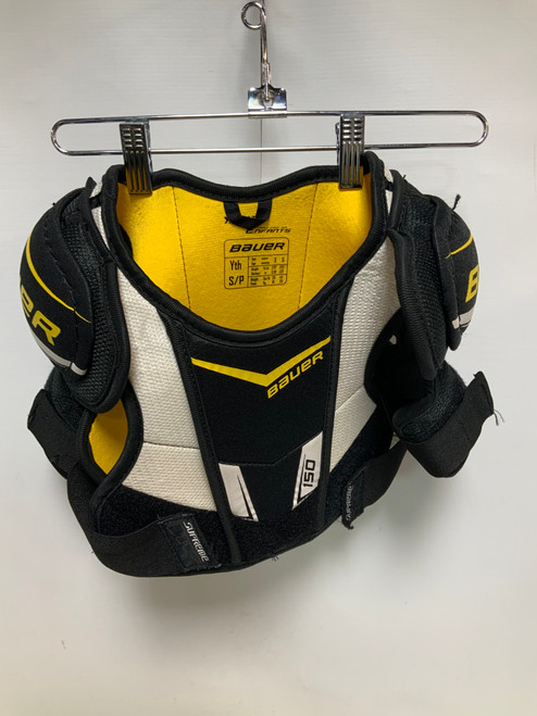 Vist Large View of Product Image Which is Used Bauer SUPREME 150 Youth Shoulder Pads SM