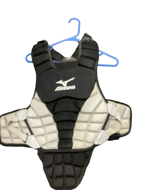 Vist Large View of Product Image Which is Used Mizuno DRYLITE Catchers Chest Protector Black Youth