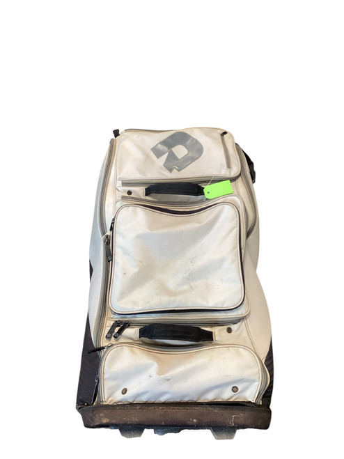 Used Demarini DEMARINI WHEELED BAG BB/SB Player Wheeled Bag Grey 11479-S000404702 Vist Large View of Product Image Which is Used Demarini DEMARINI WHEELED BAG BB/SB Player Wheeled Bag Grey