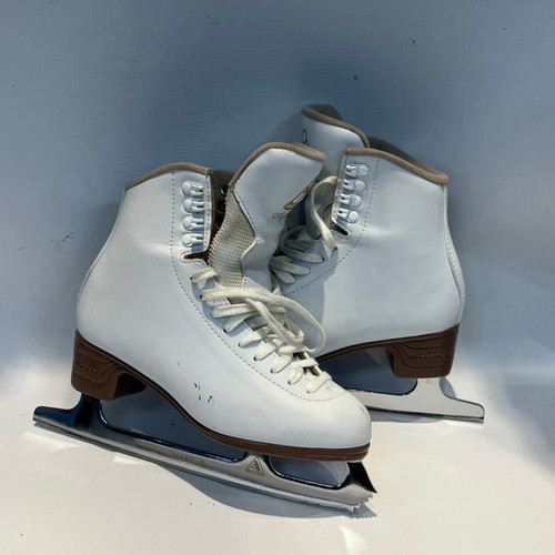 Vist Large View of Product Image Which is Used Jackson MYSTIQUE SZ 7 WomensFigure Skate White Senior 7