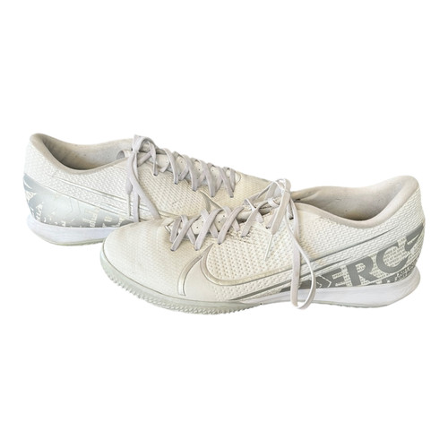 Vist Large View of Product Image Which is Used Nike Soccer Indoor Shoes White Senior 7