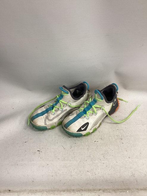 Vist Large View of Product Image Which is Used Nike FUTURE FLEX BB/SB Cleats White Junior 02