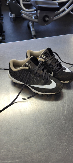 Vist Large View of Product Image Which is Used Nike VAPOR 2 BB/SB Cleats Black Junior 02