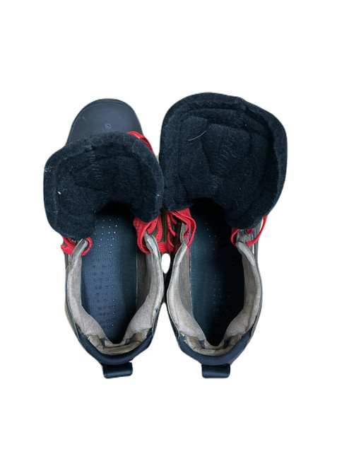 Vist Large View of Product Image Which is Used True CUSTOM CARBON MOLD Senior Goalie Skate Senior 10