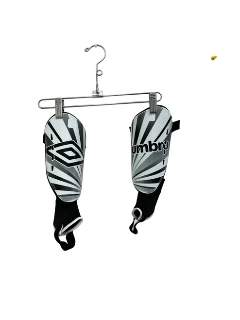 Used Umbro Arturo Adult Large Soccer Shin Guards 11692-S000142095 Vist Large View of Product Image Which is Used Umbro Arturo Adult Large Soccer Shin Guards