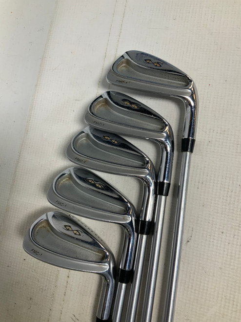 Vist Large View of Product Image Which is Used Snake Eyes FMC-1 Mens Iron Set RH 6I-PW