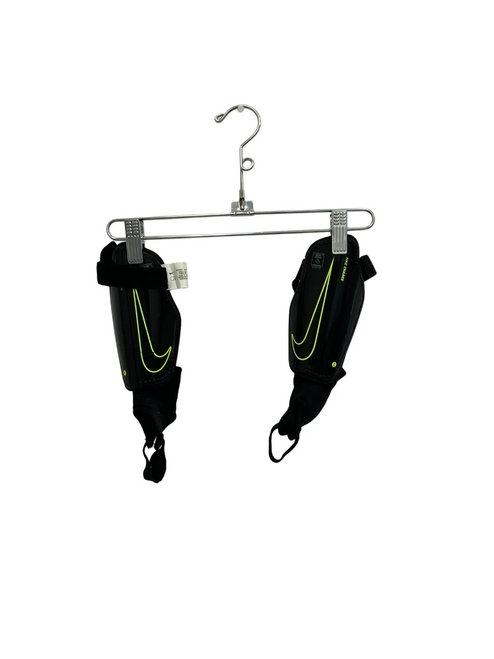 Vist Large View of Product Image Which is Used Nike Soccer Shin Guards Junior SM Black 