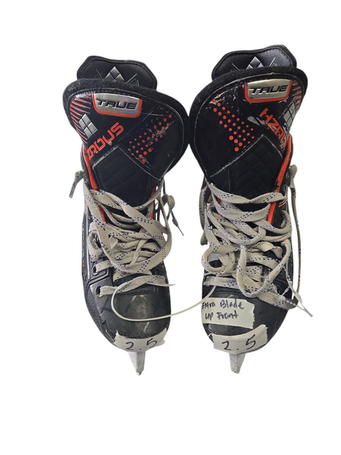 Vist Large View of Product Image Which is Used True HZRDUS 7X Junior Hockey Skate Junior 02.5