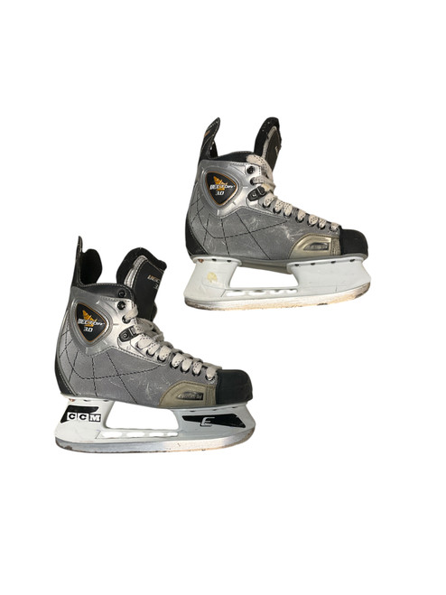 Vist Large View of Product Image Which is Used CCM VECTOR 3.0 Senior Hockey Skate Senior 6