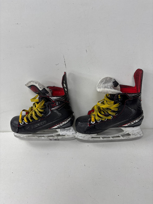 Vist Large View of Product Image Which is Used Bauer VAPOR X2.7 Youth Hockey Skate Youth 13.5
