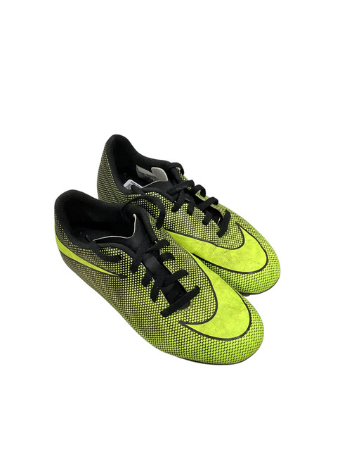Vist Large View of Product Image Which is Used Nike Soccer Cleats Yellow Junior 03