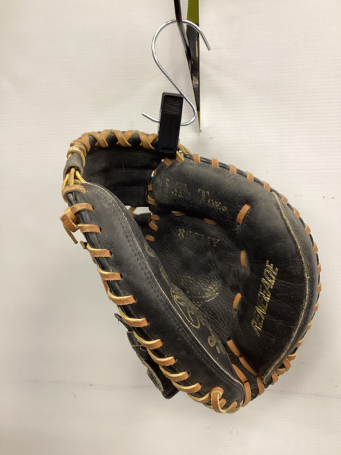 Vist Large View of Product Image Which is Used Rawlings RENEGADE BB/SB Catchers RH Throw Black 31 1/2"