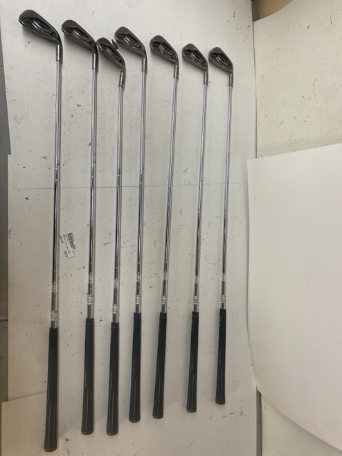 Vist Large View of Product Image Which is Used Ping I15 Mens Iron Set RH 4I-PW