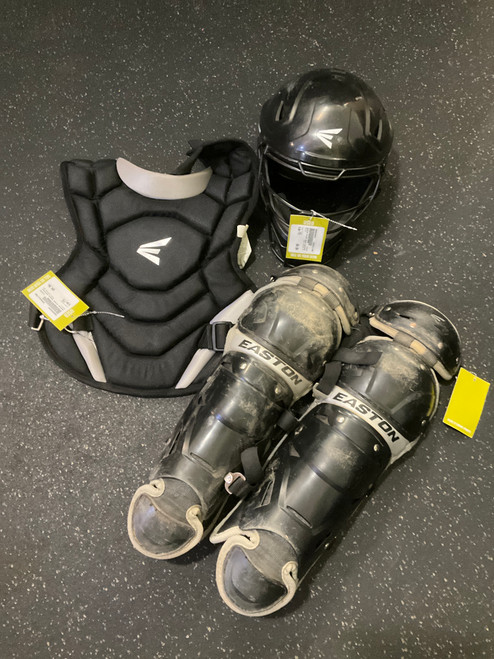 Vist Large View of Product Image Which is Used Easton CATCHER SET Catchers Chest Protector Black Youth