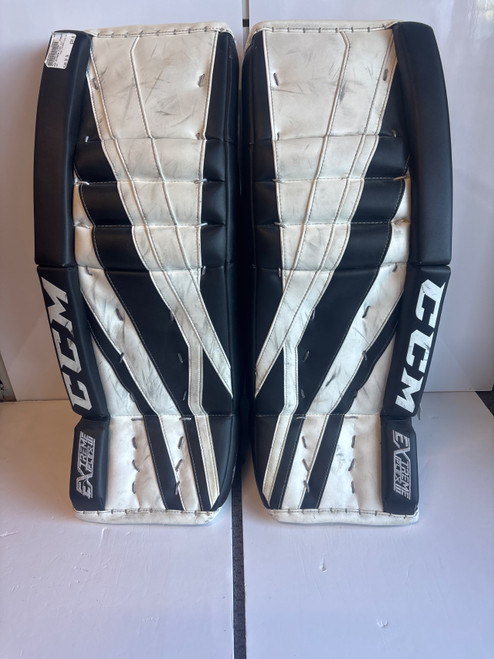 Vist Large View of Product Image Which is Used CCM EXTREME FLEX III Goalie Leg Pads Junior None 30"