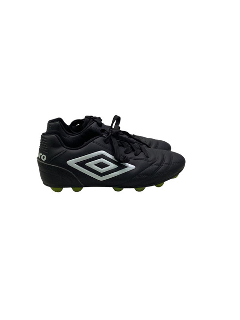 Vist Large View of Product Image Which is Used Umbro Soccer Cleats Black Junior 02