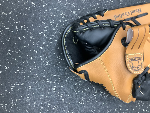 Used GOPHER BB/SB Glove LH Throw Brown 12" 11162-S000437342 Vist Large View of Product Image Which is Used GOPHER BB/SB Glove LH Throw Brown 12"