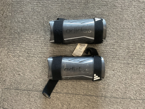 Vist Large View of Product Image Which is Used Adidas SHIN GUARDS Soccer Shin Guards Junior Black MD