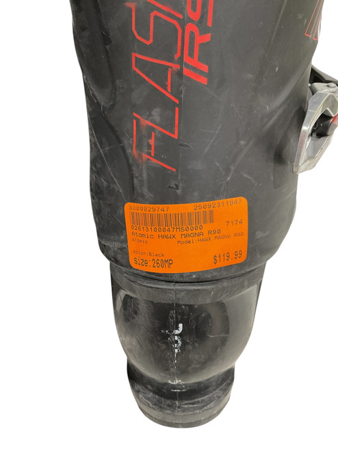 Vist Large View of Product Image Which is Used Atomic HAWX MAGNA R90 Mens DH Ski Boot Black 260 MP - M08 - W09