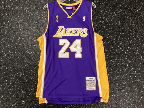 Vist Large View of Product Image Which is Used Mitchell & Ness Kobe Bryant 2008-09 Championship Adult Top Purple XL