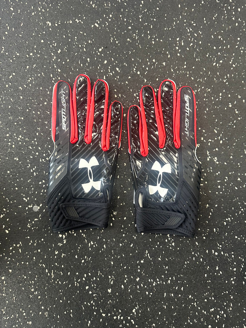 Vist Large View of Product Image Which is Used Under Armour SPOTLIGHT FB Gloves Black And Wine Red LG