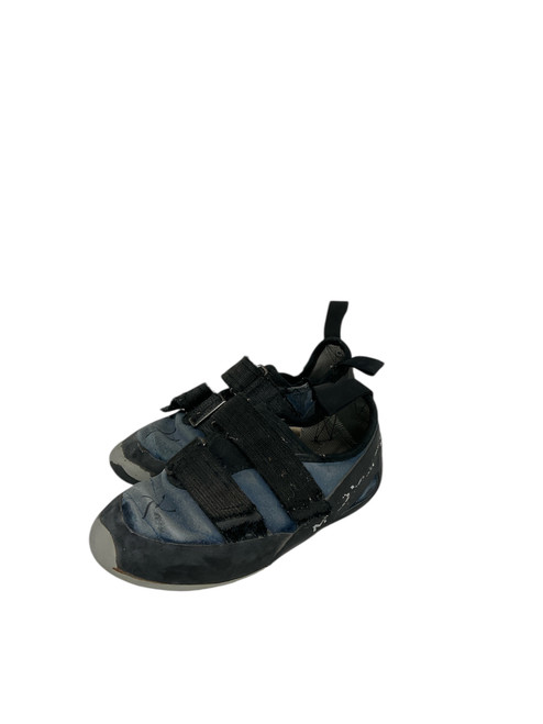 Vist Large View of Product Image Which is Used Climbing Shoes Junior 03