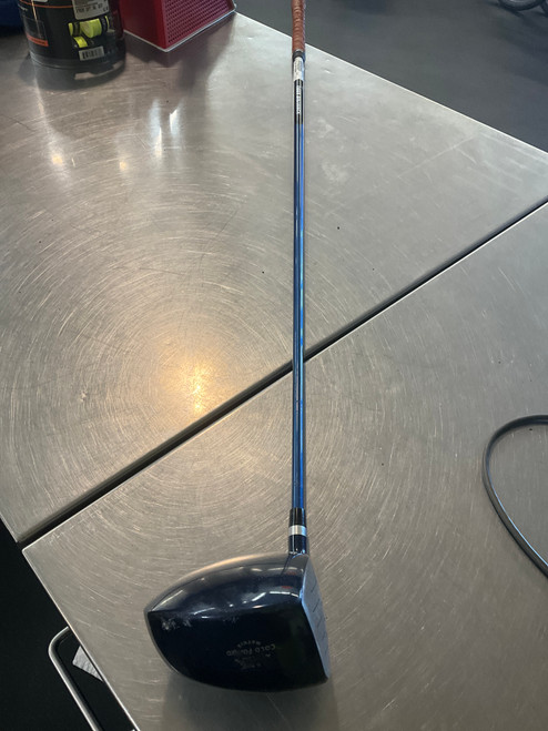 Vist Large View of Product Image Which is Used Wilson TOUR DISTANCE Mens Driver RH 10.5 Degree