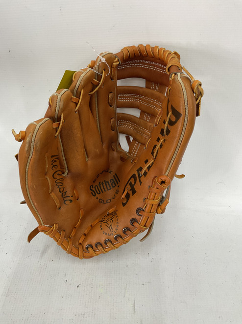 Vist Large View of Product Image Which is Used Spalding THE CLASSIC BB/SB Glove LH Throw Brown 12"