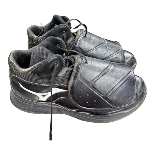 Vist Large View of Product Image Which is Used Mizuno UMPIRE SHOES SZ 12 Umpire Accessories