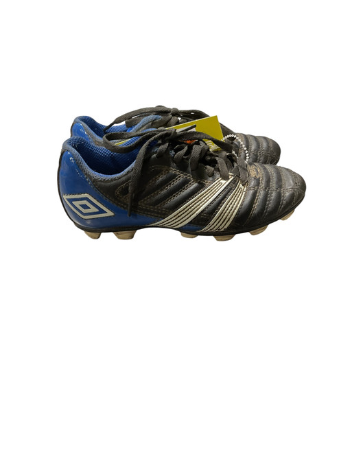 Vist Large View of Product Image Which is Used Adidas Soccer Indoor Shoes Red Junior 02.5