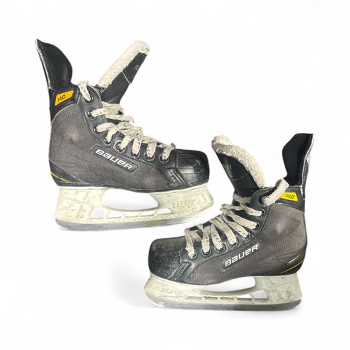 Vist Large View of Product Image Which is Used Bauer 140 Junior Hockey Skate Junior 01