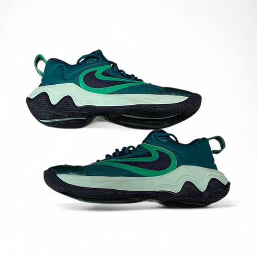 Vist Large View of Product Image Which is Used Nike GIANNIS Basketball Shoes M Green Senior 9
