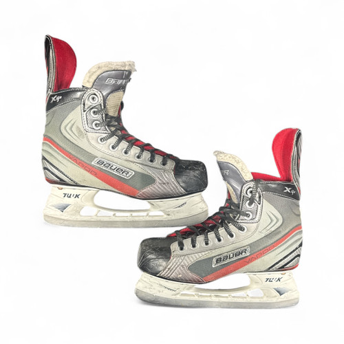 Vist Large View of Product Image Which is Used Bauer X4.0 Junior Hockey Skate Junior 05.5