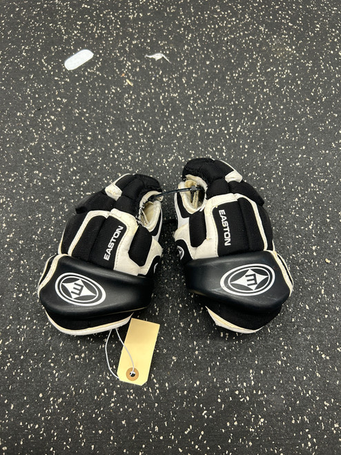 Vist Large View of Product Image Which is Used Easton STEALTH Junior Gloves Black 10"