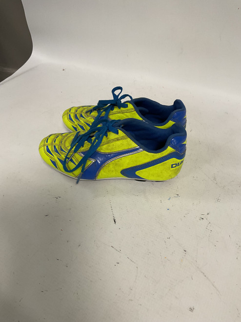 Vist Large View of Product Image Which is Used Diadora Soccer Cleats Yellow Junior 04