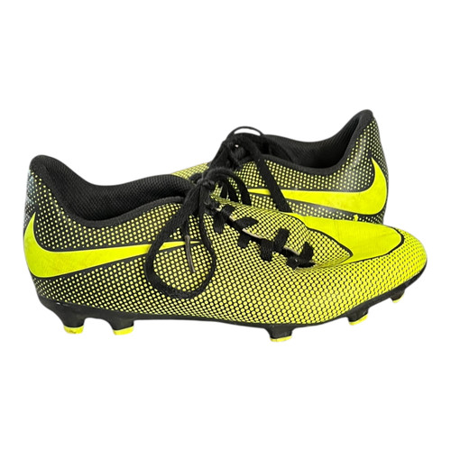 Vist Large View of Product Image Which is Used Nike Soccer Cleats Yellow Junior 02