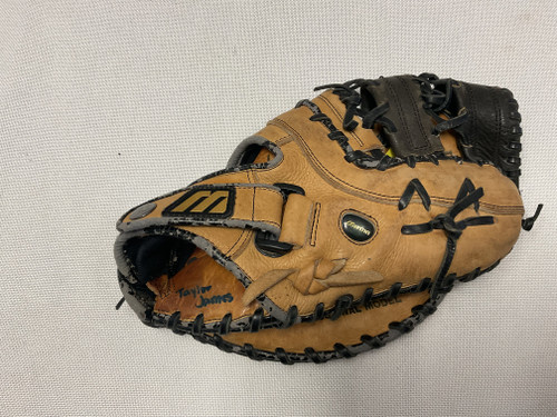 Vist Large View of Product Image Which is Used Mizuno GXF90 BB/SB First Base RH Throw None 12"