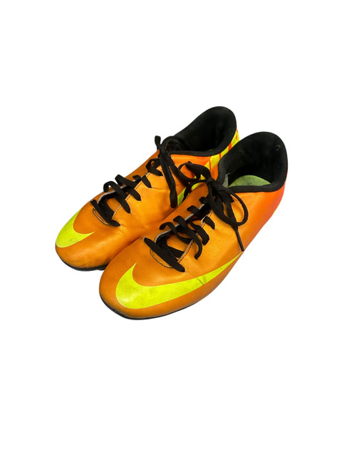Used Nike 573871-778 Soccer Cleats Orange Junior 05 11768-S000228440 Vist Large View of Product Image Which is Used Nike 573871-778 Soccer Cleats Orange Junior 05