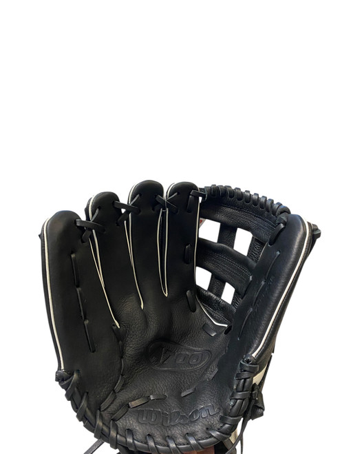 Vist Large View of Product Image Which is Used Wilson A700 BB/SB Glove LH Throw Black 12"